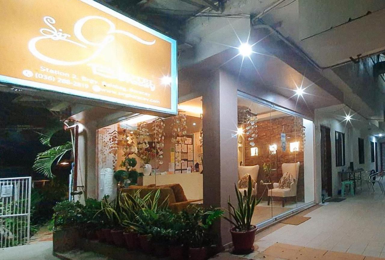 Hotel Reddoorz At Sir G D'mall Boracay *