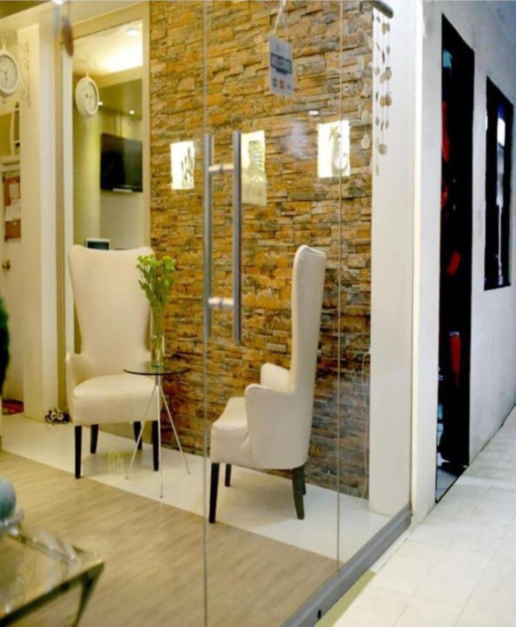 Hotel Reddoorz At Sir G D'mall Boracay